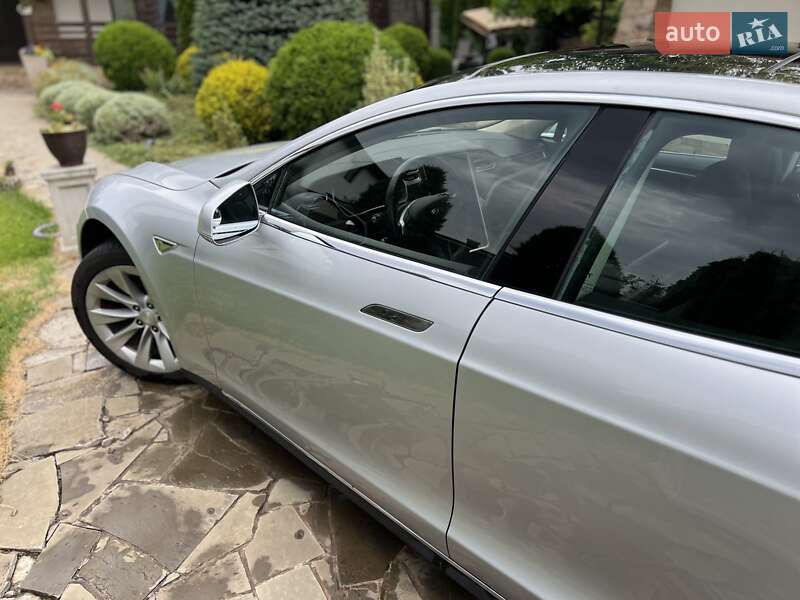 Лифтбек Tesla Model S 2015 в Одессе