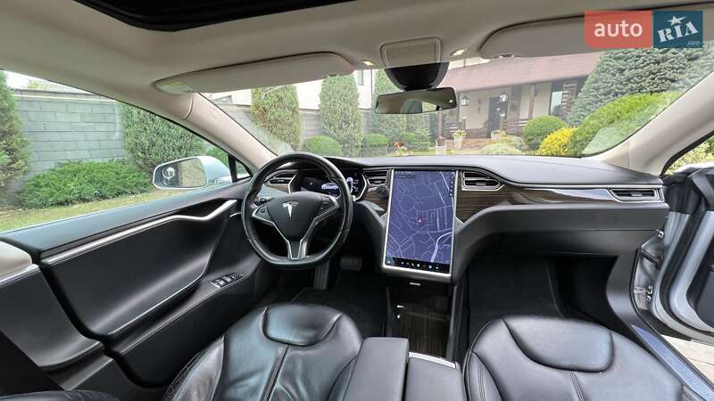 Лифтбек Tesla Model S 2015 в Одессе