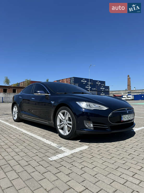 Лифтбек Tesla Model S 2013 в Тернополе
