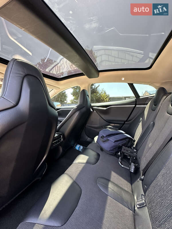 Лифтбек Tesla Model S 2013 в Тернополе