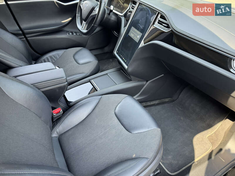 Лифтбек Tesla Model S 2014 в Одессе