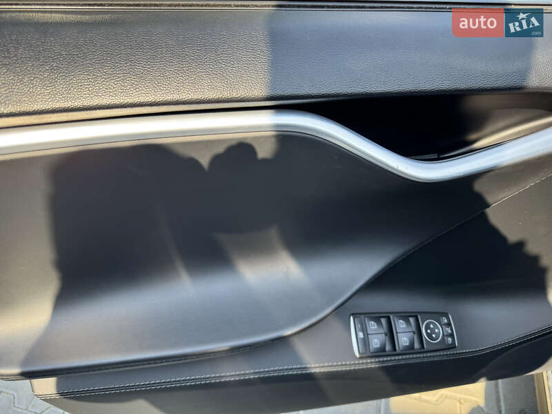 Лифтбек Tesla Model S 2014 в Одессе
