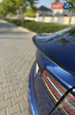 Лифтбек Tesla Model S 2022 в 