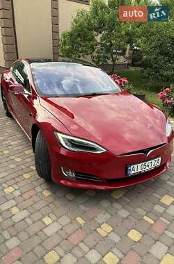 Ліфтбек Tesla Model S 2018 в 