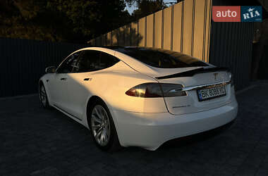 Лифтбек Tesla Model S 2018 в 