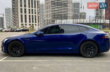 Лифтбек Tesla Model S 2017 в 