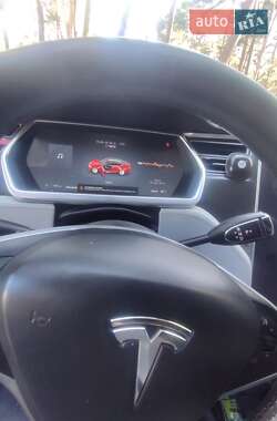 Лифтбек Tesla Model S 2013 в 
