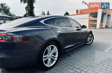 Ліфтбек Tesla Model S 2015 в 