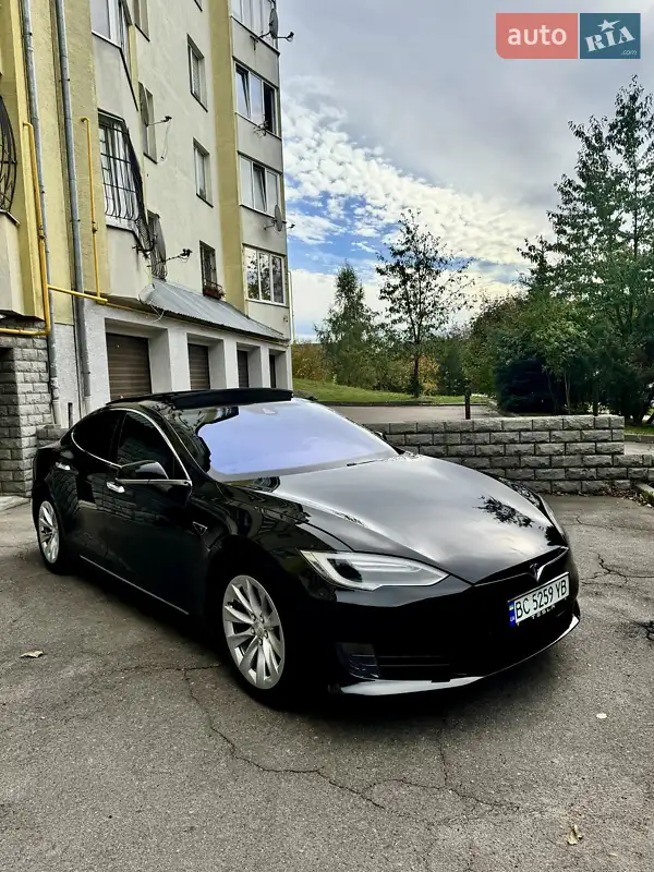 Tesla Model S