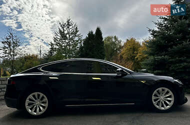 Лифтбек Tesla Model S 2016 в 