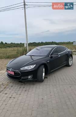 Ліфтбек Tesla Model S 2013 в Львові