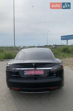 Лифтбек Tesla Model S 2013 в 