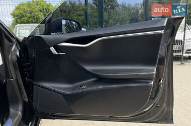 Лифтбек Tesla Model S 2018 в 