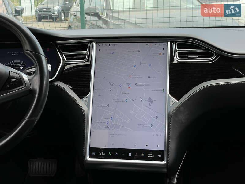 Лифтбек Tesla Model S 2018 в Бердичеве