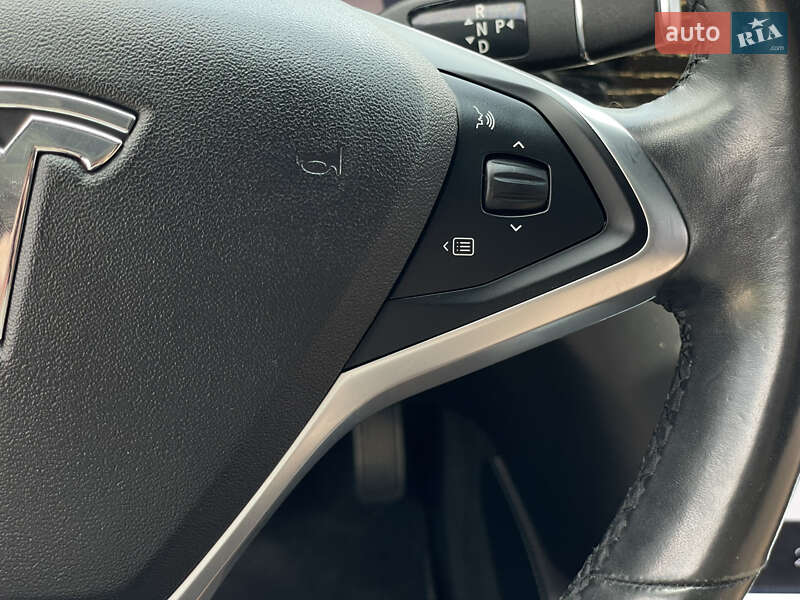 Лифтбек Tesla Model S 2018 в Бердичеве