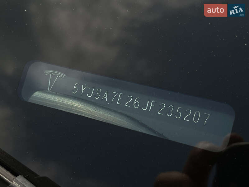 Лифтбек Tesla Model S 2018 в Бердичеве