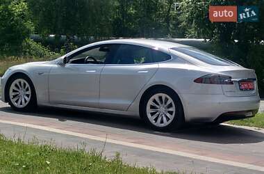 Лифтбек Tesla Model S 2016 в 
