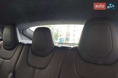 Лифтбек Tesla Model S 2016 в 