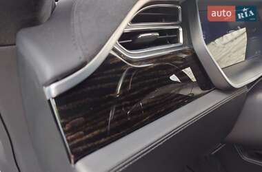 Лифтбек Tesla Model S 2016 в 