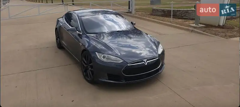 Tesla Model S