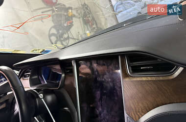 Лифтбек Tesla Model S 2018 в 