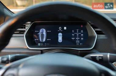 Ліфтбек Tesla Model S 2017 в 