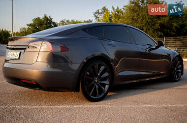 Ліфтбек Tesla Model S 2017 в 