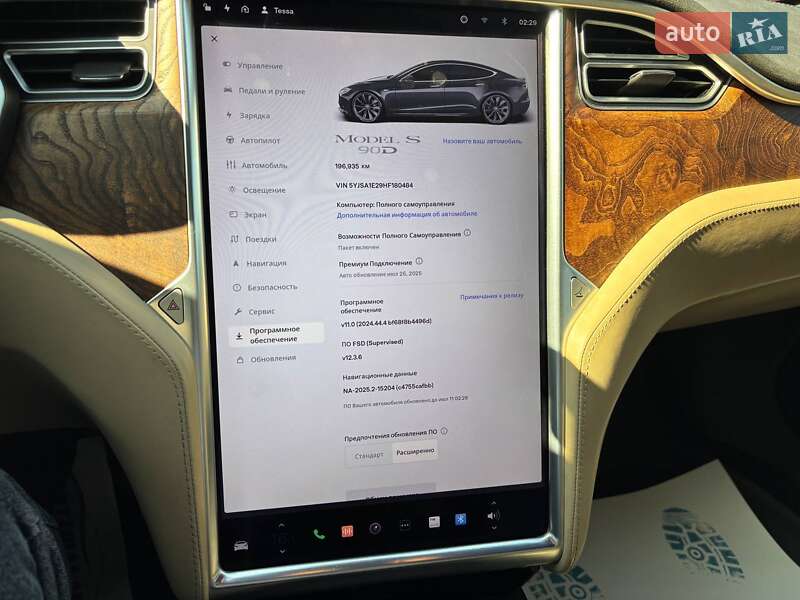 Ліфтбек Tesla Model S 2017 в Львові
