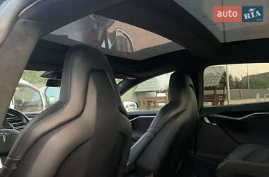 Лифтбек Tesla Model S 2016 в 