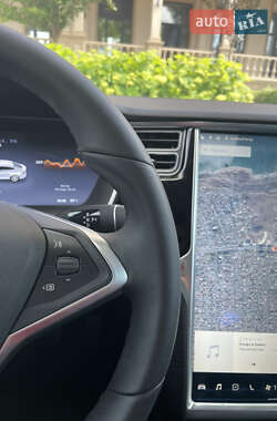 Ліфтбек Tesla Model S 2014 в 