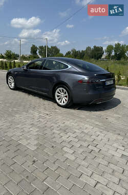 Лифтбек Tesla Model S 2015 в 