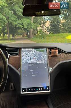 Лифтбек Tesla Model S 2018 в 