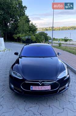 Лифтбек Tesla Model S 2014 в 
