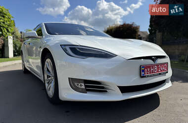 Лифтбек Tesla Model S 2016 в 