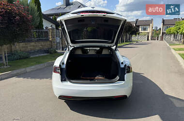 Лифтбек Tesla Model S 2016 в 
