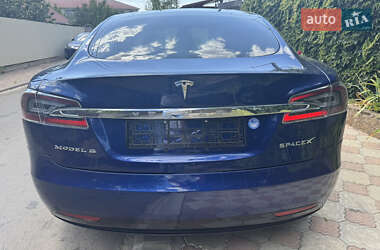 Лифтбек Tesla Model S 2017 в 