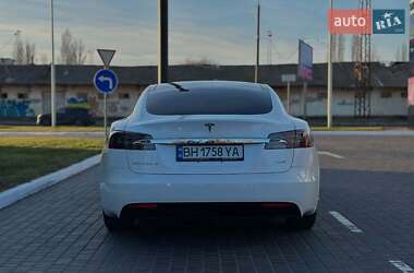 Ліфтбек Tesla Model S 2018 в 