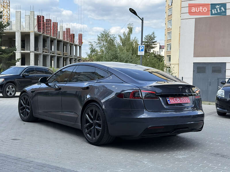 Лифтбек Tesla Model S 2022 в Львове