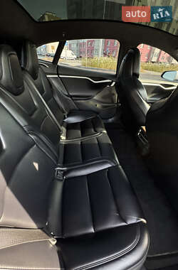 Лифтбек Tesla Model S 2018 в 
