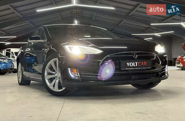 Ліфтбек Tesla Model S 2016 в Володимирі