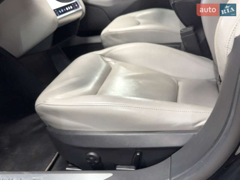 Лифтбек Tesla Model S 2016 в Владимире