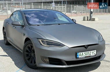 Ліфтбек Tesla Model S 2018 в 