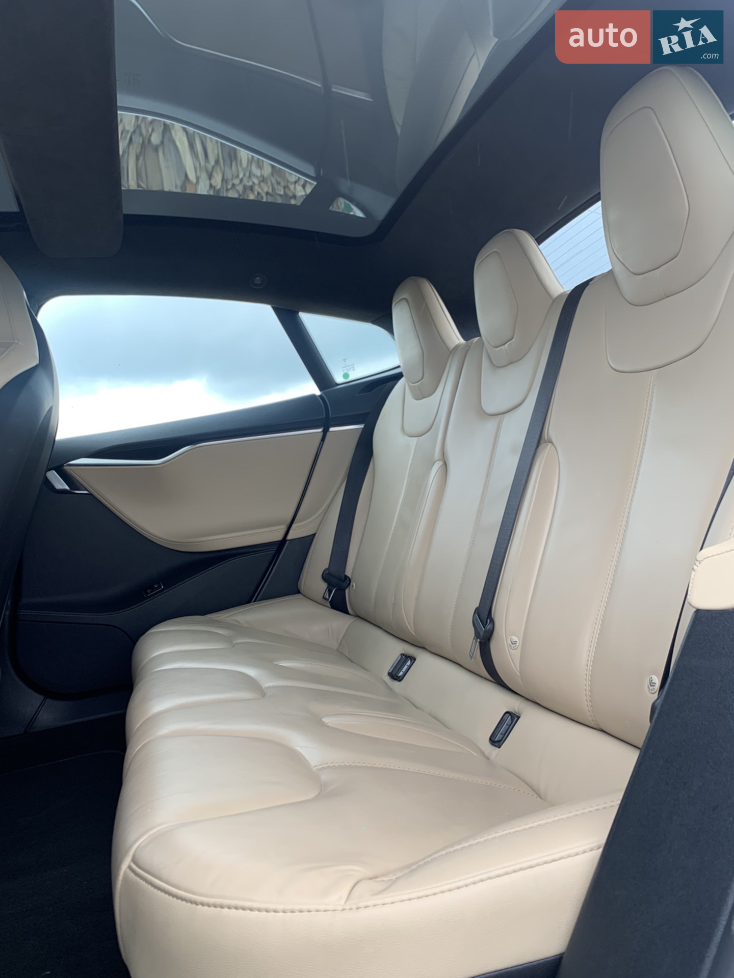 2015 Tesla Model S - мініатюра 15