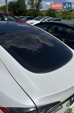 Лифтбек Tesla Model S 2013 в 