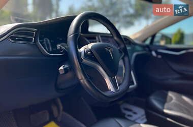 Лифтбек Tesla Model S 2014 в 