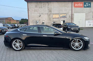 Лифтбек Tesla Model S 2014 в 