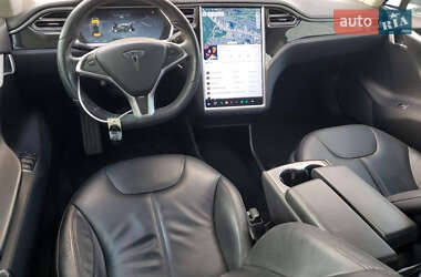 Лифтбек Tesla Model S 2014 в 