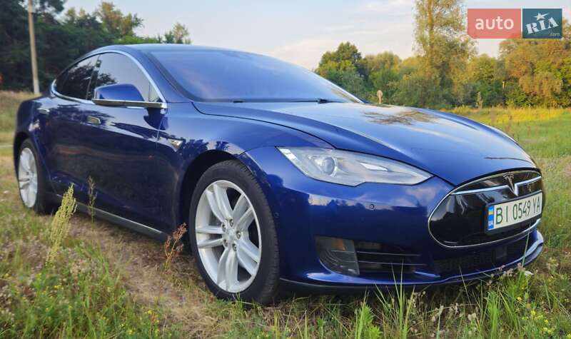 Ліфтбек Tesla Model S 2016 в 