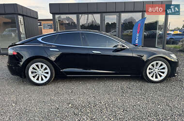 Ліфтбек Tesla Model S 2016 в 