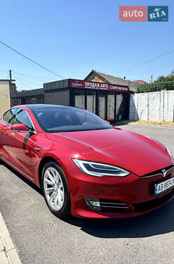 Лифтбек Tesla Model S 2018 в 